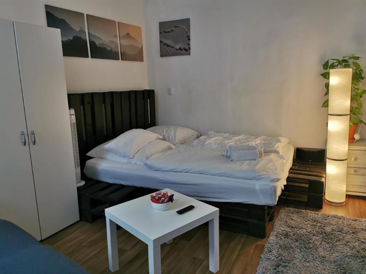 Ferienwohnung In Der Altstadt Fussgangerzone Trier Bagian luar foto